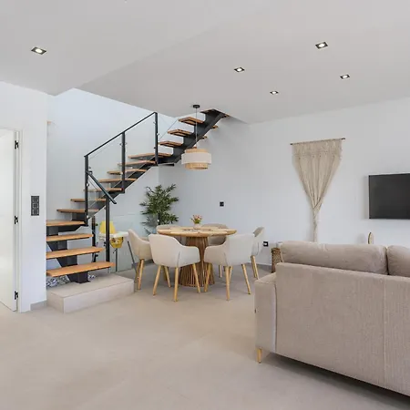 Nica Villa Dolores (Alicante)